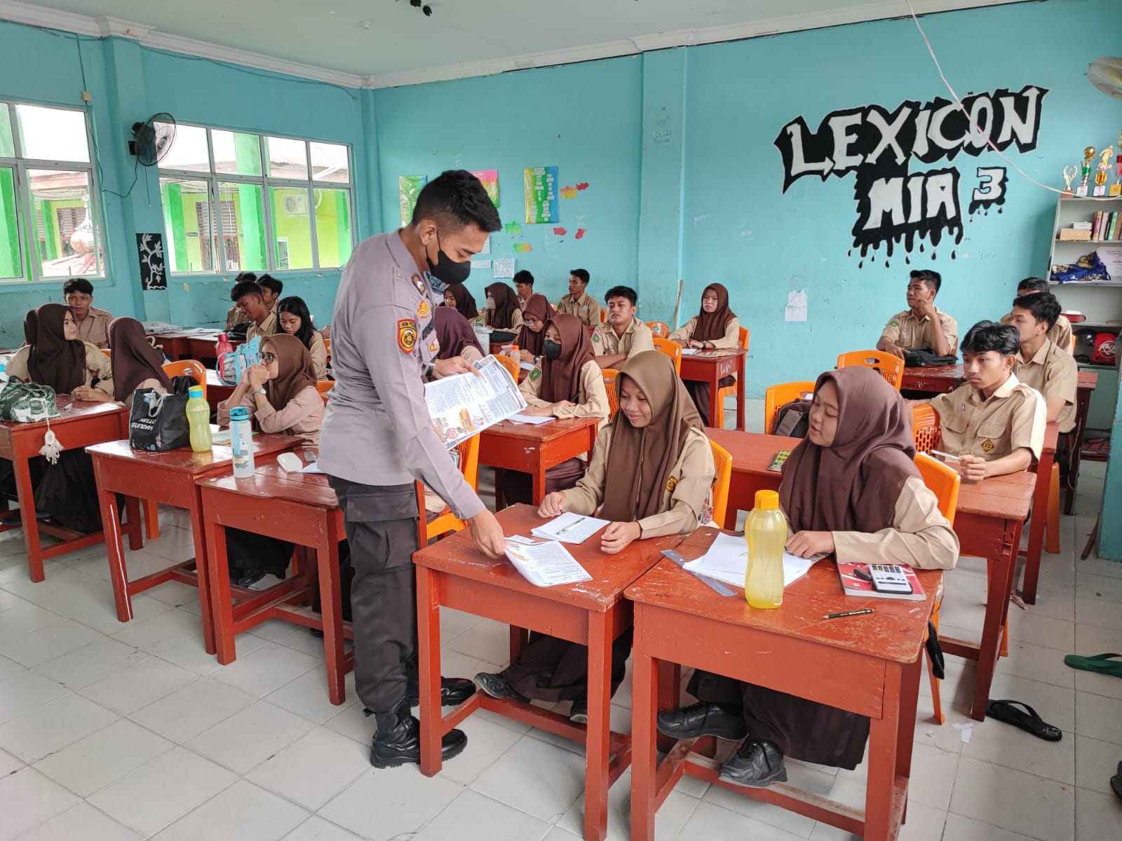 Polres Meranti Sosialisasikan Kepada Siswa_Siswi di SMA  Negeri 1 Tebingtinggi