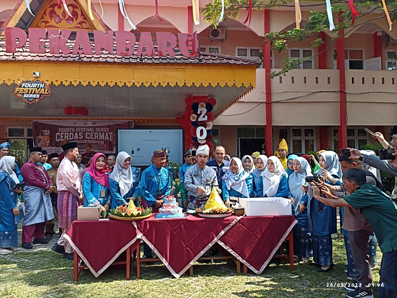 SMA Negeri 4 Pekanbaru Rayakan Milad ke-45, Teguhkan Komitmen Cetak Generasi Berkarakter