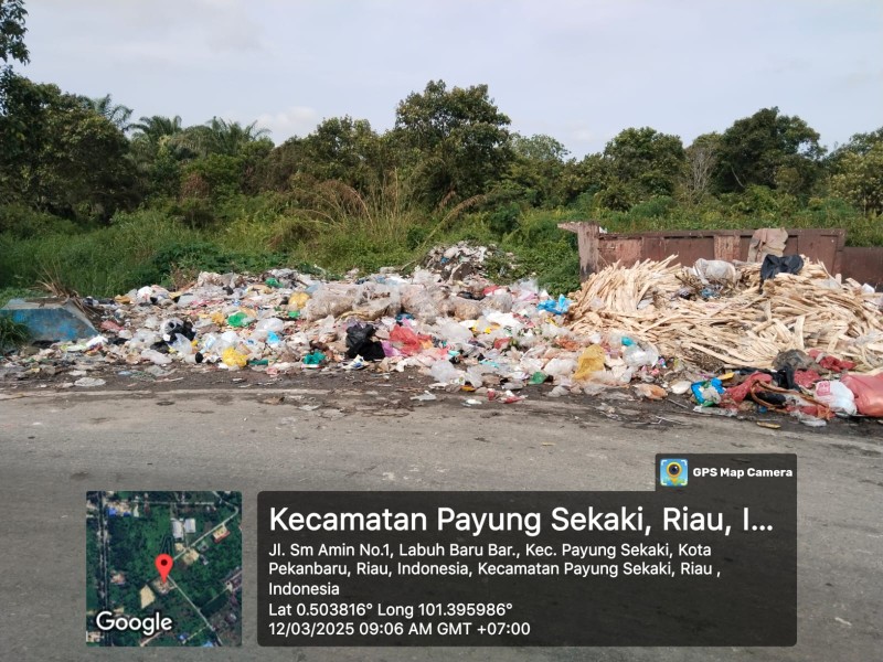 Bau Busuk Tumpukan Sampah Menyengat Menusuk Hidung,Warga di Jalan Asofa Kecewa Terhadap DLHK dan Pihak Ketiga