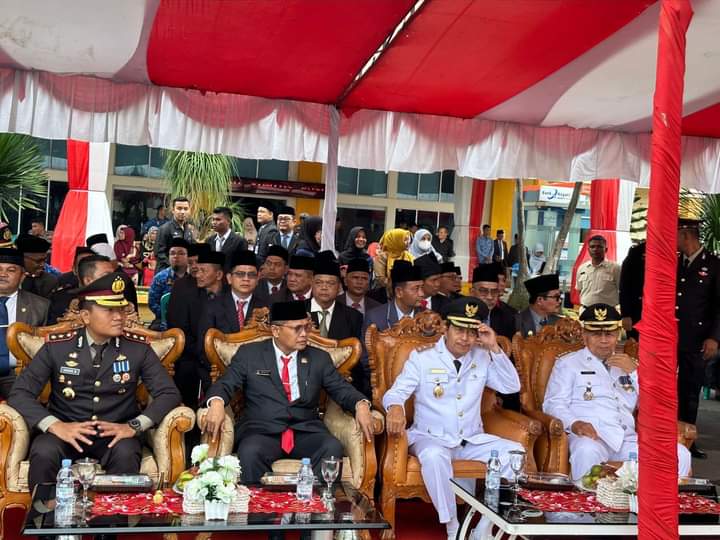 Ketua DPRD Pasaman Barat Erianto Bacakan Teks Proklamasi Kemerdekaan