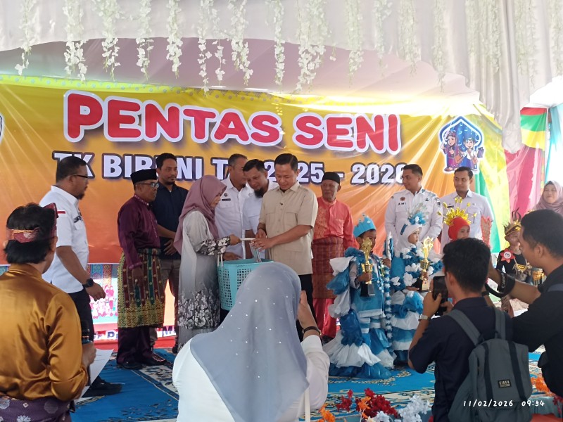 Wali Kota Pekanbaru Hadiri Pentas Seni TK Biruni, Ajang Latih Mental Anak Usia Dini
