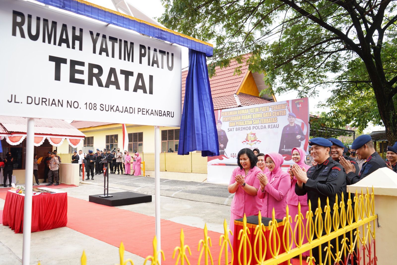 Kapolda Riau Beserta Istri Resmikan Rumah Yatim Piatu Teratai