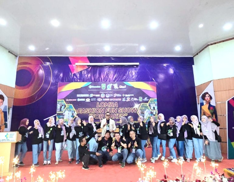 Meriah! Dinas Kesehatan Riau Rayakan Puncak HKN ke-61 dengan Fashion Fun Show,Bazar Kesehatan dan UMKM