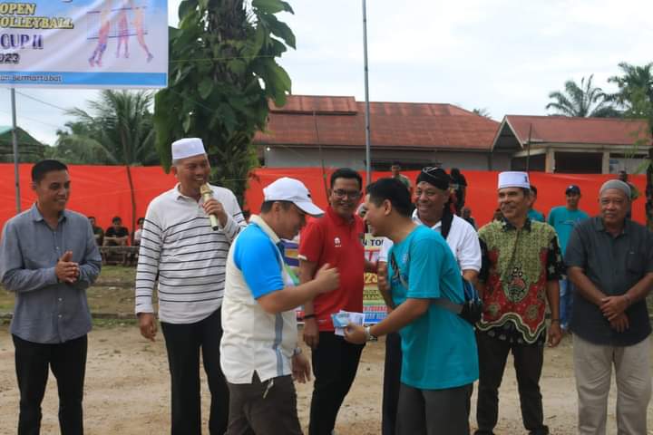 32 Tim Volleyball se Kabupaten Pasaman Barat Berlaga di Tournamen Volleyball Permata Cup II Sungai Aur