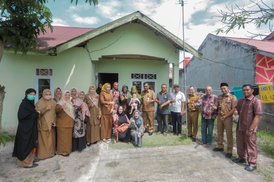DPMPTSP berikan bantuan pangan kepada anak Stunting