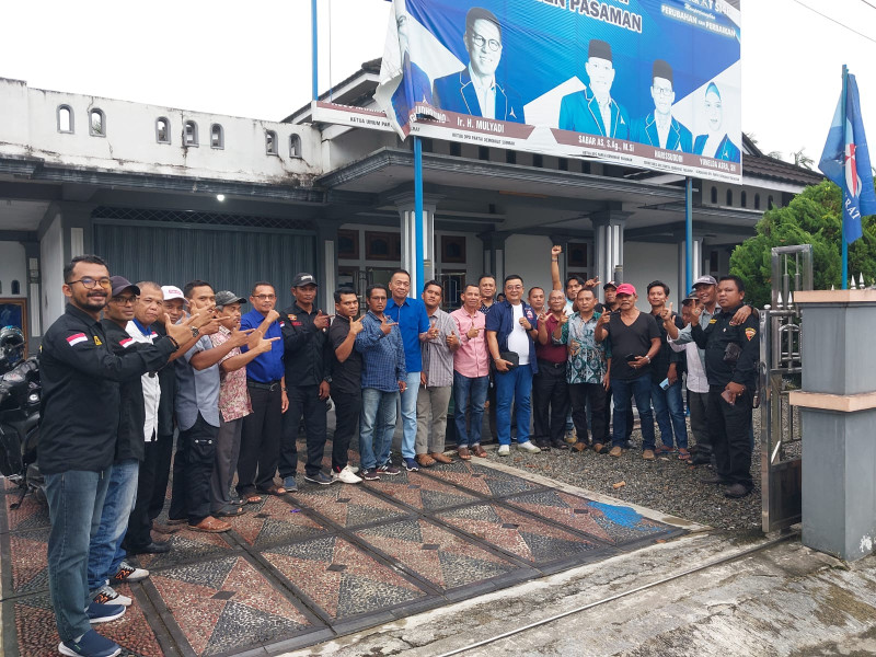 Maju di Pilkada 2024,Tokoh Masyarakat Pasaman Ini Samakan Nasib Sabar AS dengan Anies Baswedan Di Jakarta