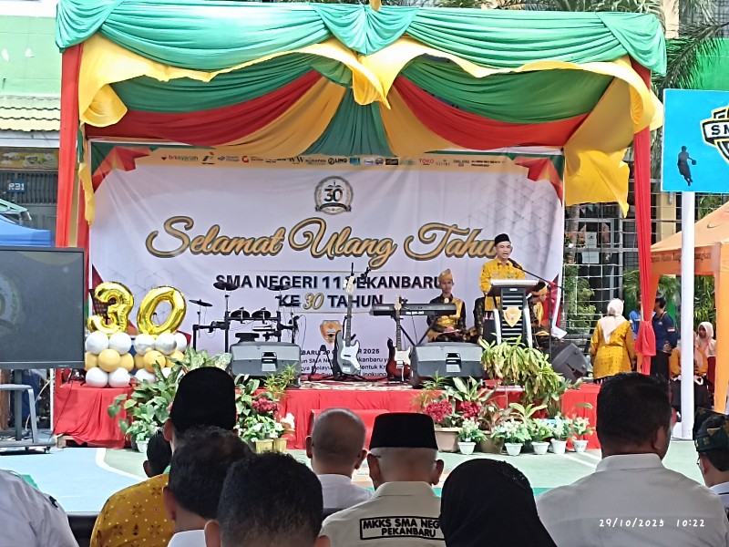 SMAN 11 Pekanbaru Rayakan Milad ke-30 dengan Semangat Kebersamaan dan Apresiasi Alumni