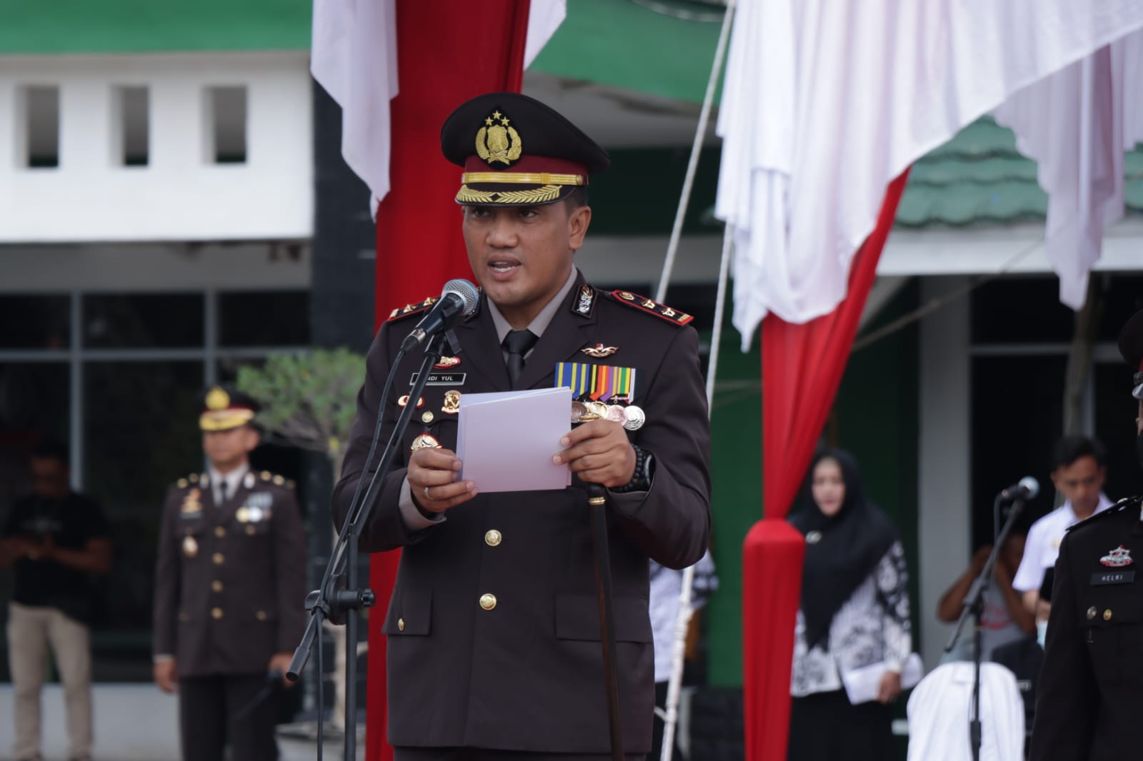 Kapolres Meranti Pimpin Upacara di Halaman Kantor Bupati