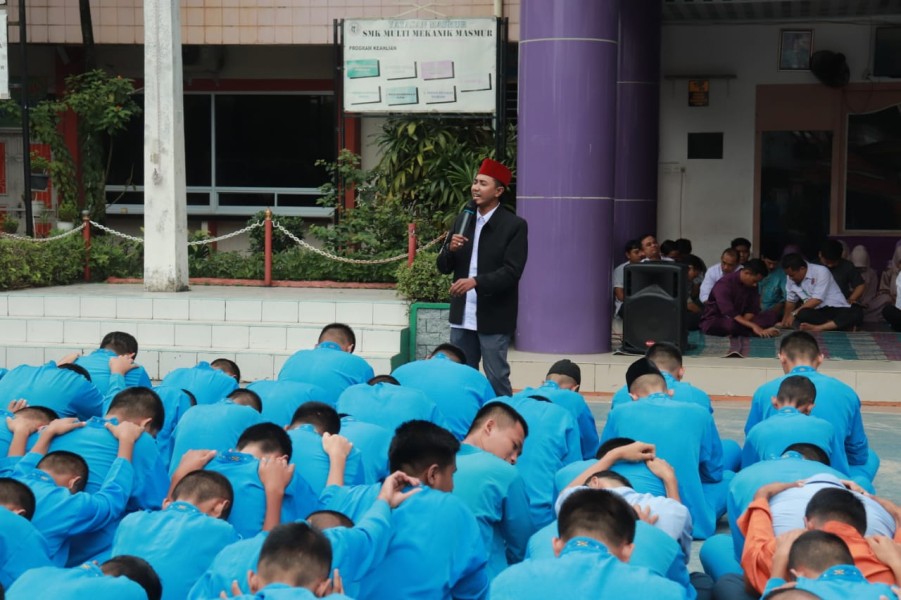 Taja Pesantren Kilat Ramadhan 1446H, SMK Masmur Undang Ustadz Sarwan Kelana