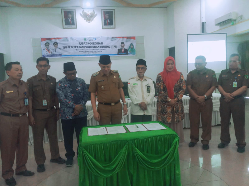 Hadiri Sekaligus Membuka Rapat Koordinasi Percepatan Penurunan Stunting