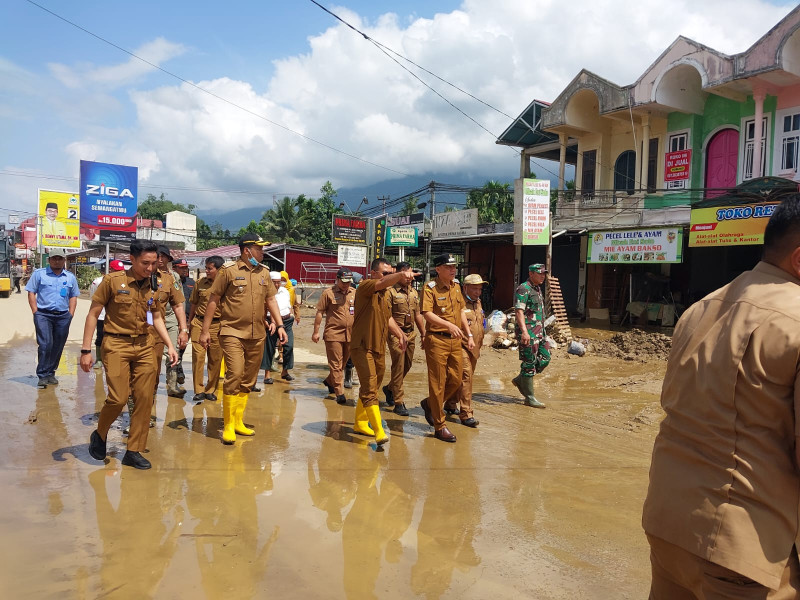 Bupati Pasaman Sabar AS Tinjau Penanganan Pasca Banjir