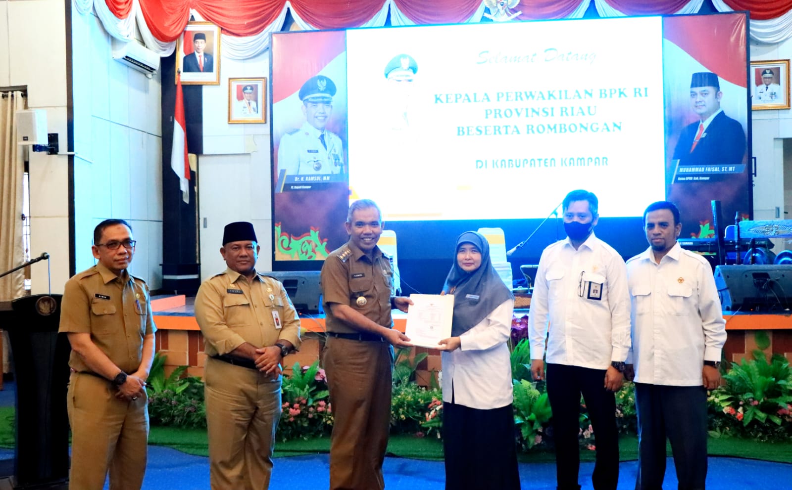 PJ. Bupati Kampar Terima Tim BPK-RI Perwakilan Riau Untuk Entry Briefing Di Kabupaten Kampar