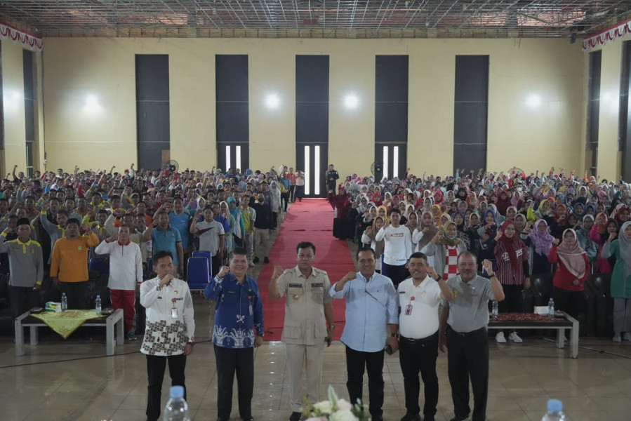 Bupati H. Suhardiman Amby Minta Loyalitas Tenaga PPPK