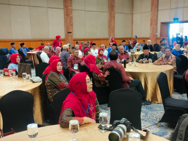 SMANSA Padang Sidempuan Se_Indonesia Gelar Halal Bi Halal di Hotel Arya Duta Pekanbaru