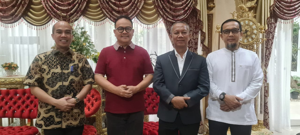 Sempena hari Jadi Ke-61 Tahun, UIR Beri Penghargaan Kepada Tiga Gubernur Riau