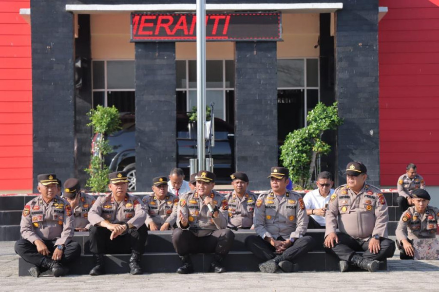 Kapolres Meranti Lakukan Komunikasi Dua Arah dan Beri Motivasi kepada Personel