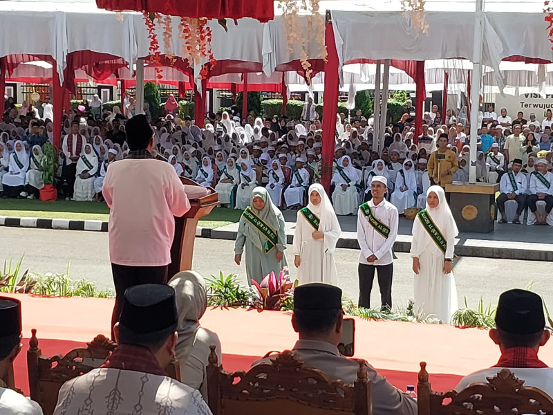 Bupati Benny Utama Minta Sekdakab Pasaman Anggarkan Dana Umrah untuk Masyarakat Penghafal 30 Juz Al-Quran
