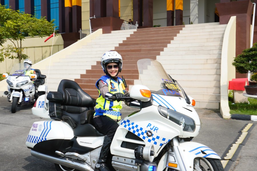 Aktif Sebagai TP PKK Kelurahan Maharatu,BIPKA Nitha Listasari S.H Juga Merupakan Anggota Brigade Motor Polwan Ditlantas Polda Riau