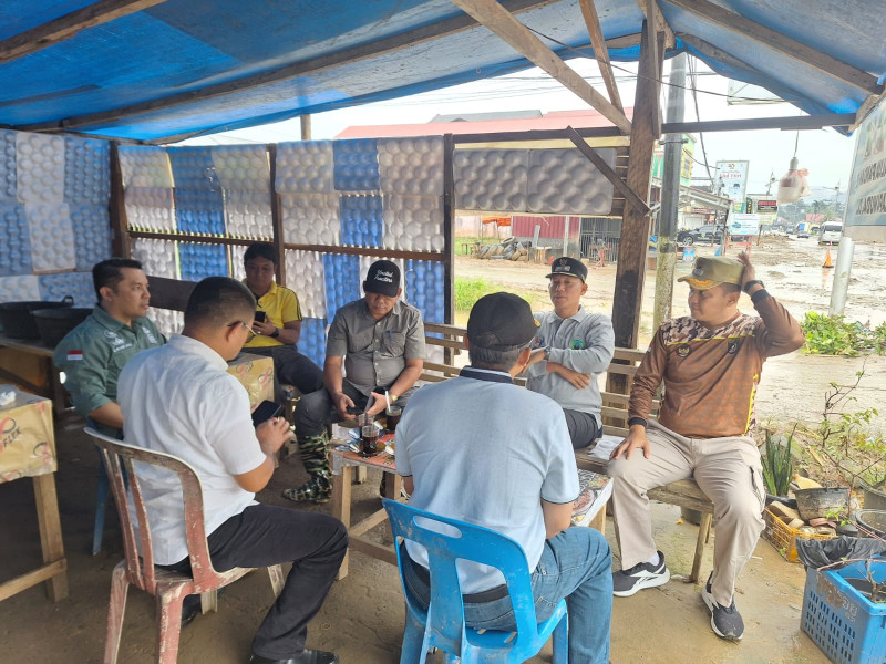 Bupati Pasaman Sabar AS Pantau Goro ASN di Lokasi Bencana Banjir