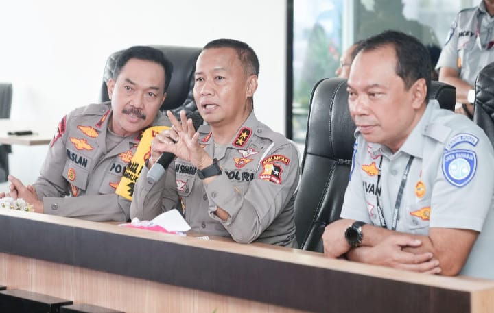 Sukseskan Moto GP Mandalika, Rivan Purwantono dan Kakorlantas Polri  Cek Kesiapan Pengamanan Personel