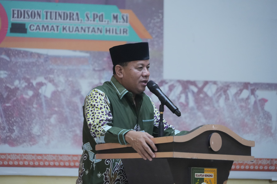 Kukuhkan Pengurus Kecamatan,Bupati Sebut Kontribusi Alumni UNRI Di Kuansing Sangat Signifikan