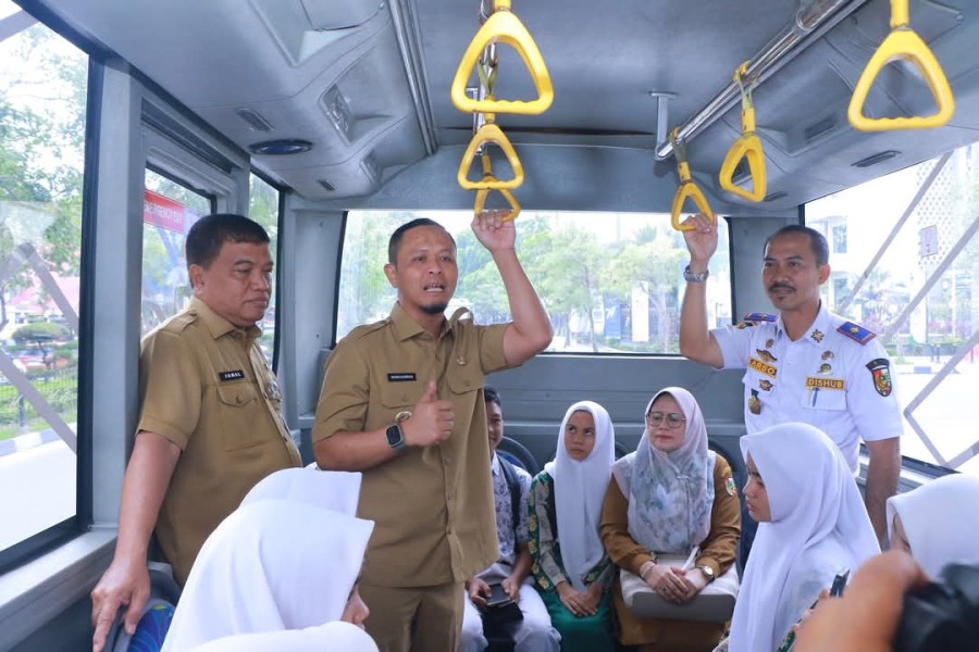 Bantu Kurangi Kepadatan Lalulintas,Pemko Pekanbaru Luncurkan Bus TMP Gratis Bagi Anak Sekolah