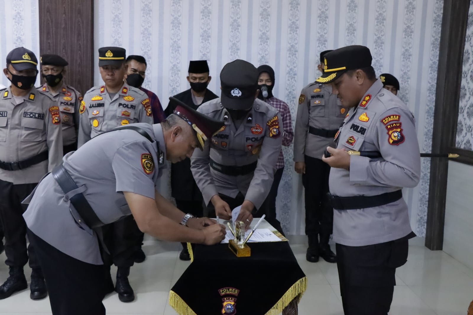 Ini Pesan Kapolres Meranti Kepada Kabag SDM Baru