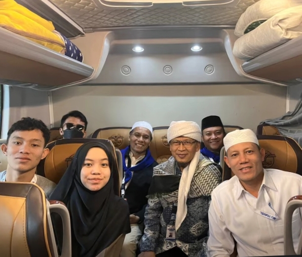 Bareng Pulang Umroh,Cabup Pasaman Sabar AS Ungkap Menerima Dua Nasehat dari Aa Gym