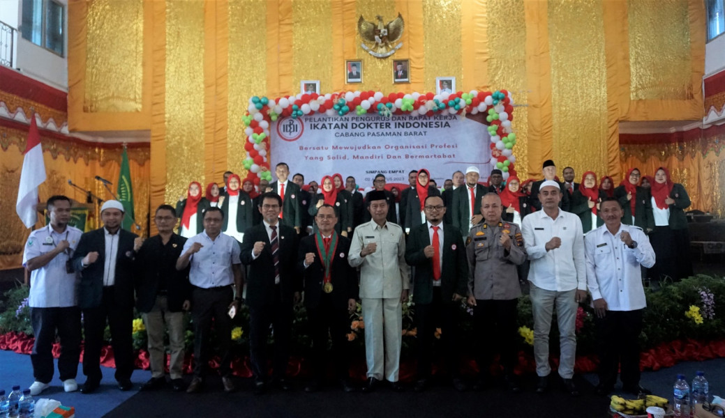 DR Okta Hermoniza Resmi di Lantik sebagai ketua Ikatan Dokter Indonesia (IDI) Kabupaten Pasaman Barat