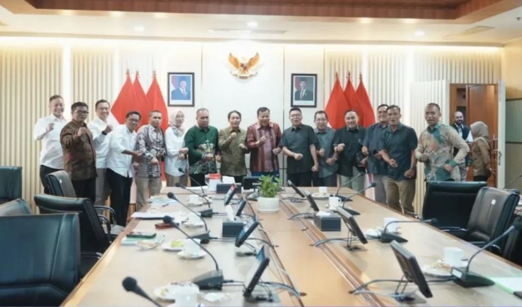 Bupati Kuansing Perjuangkan Legalitas Lahan Masyarakat di Kementerian Kehutanan