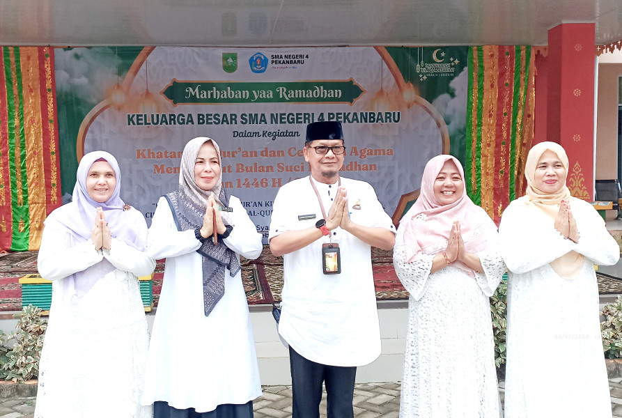 SMA Negeri 4 Pekanbaru Gelar Khatam Al-Qur'an dan Ceramah Agama Sambut Ramadan