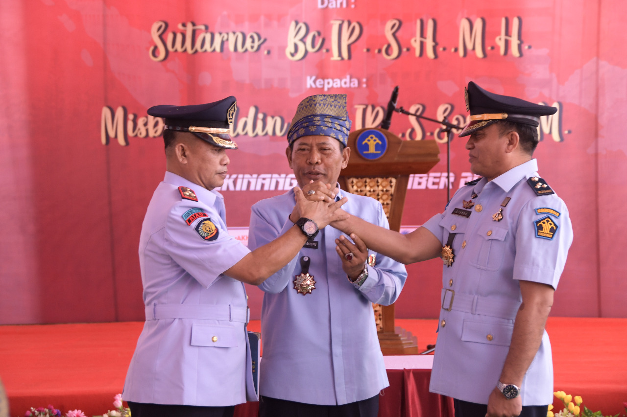 Pj Bupati Kampar:Ucapkan Selamat Bertugas di Tempat Baru Sutarno Bc Ip SH MH dan Selamat Datang Misbahuddin, Bc. Ip. S.Sos, MM