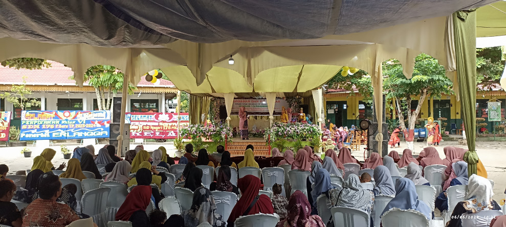 Bertempat di Halaman Gedung Sekolah,SD Negeri 176 Pekanbaru Gelar Acara Perpisahan Murid