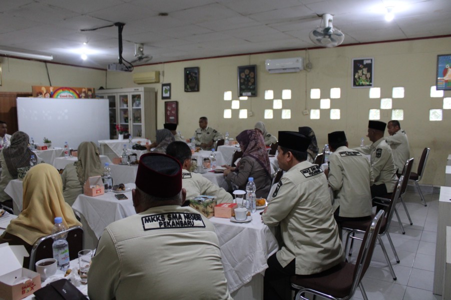 Jelang Hardiknas, MKKS SMA Negeri Pekanbaru Bahas Rangkaian Kegiatan dan Pengumuman Kelulusan Siswa