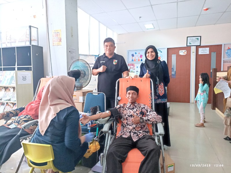 Peringati Hardiknas dan Hari Palang Merah, Disdik Pekanbaru Gelar Donor Darah