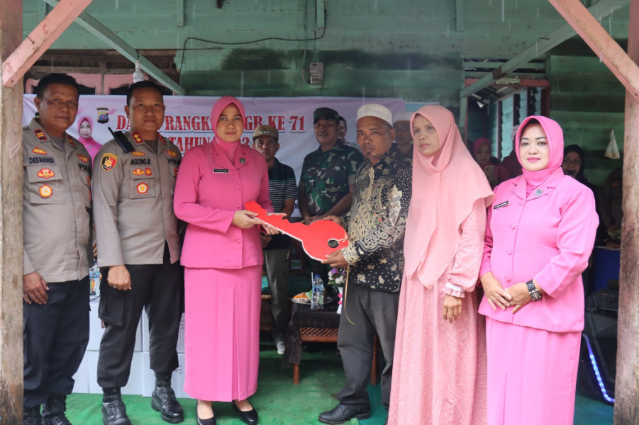 Polres Pasaman Barat Melalui Polsek Gunung Tuleh Bedah 3 Unit Rumah dan Bangun 1 MCK di Panti Asuhan