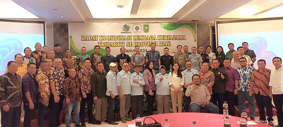 Disnakertrans Gelar Rapat Koordinasi Dengan Lembaga Kerjasama (LKS) Tripartit Tingkat Provinsi Riau Tahun 2024
