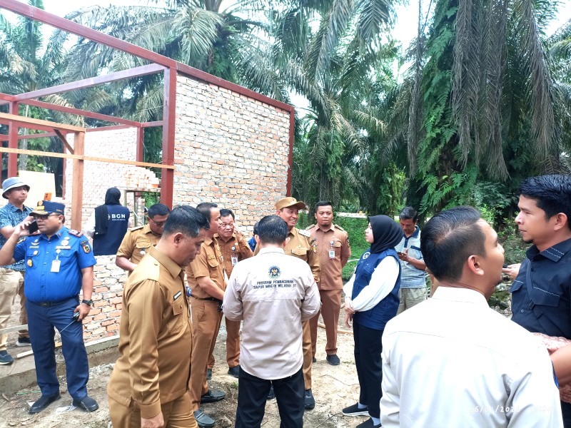 Wawako Pekanbaru Tinjau Pembangunan SPPG di Okura, Ditargetkan Rampung 35 Hari