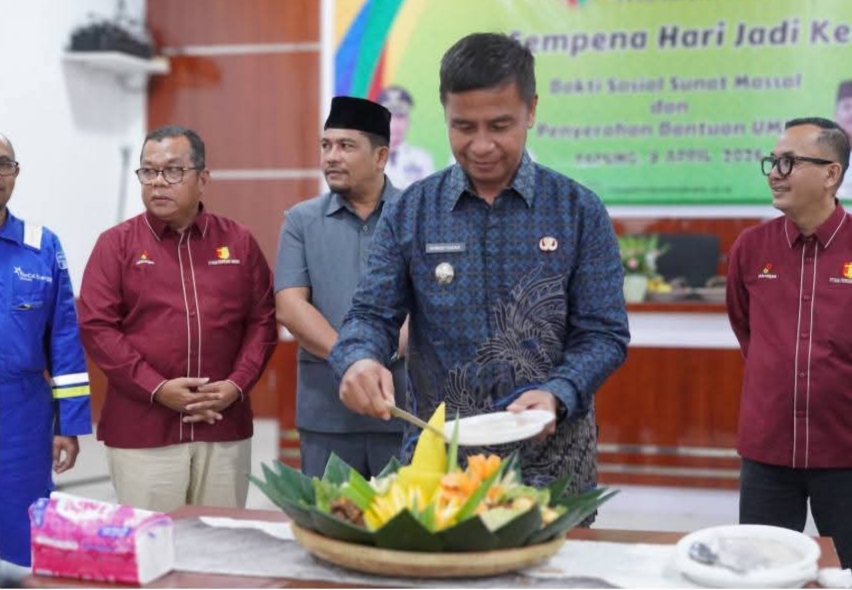 Bersempena Hari Jadi PT. RPM Ke-4 Bupati Kampar Ahmad Yuzar Salurkan Bantuan UMKM dan Bakti Sosial di Tapung