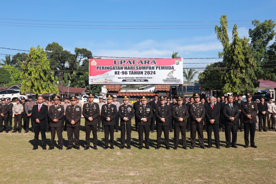 Bertempat Di Halaman Mapolres Kampar,Kapolres Kampar Gelar Upacara Sumpah Pemuda Ke_96 Tahun 2024