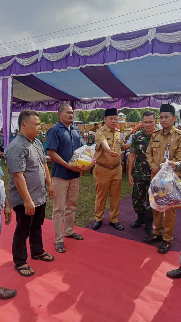 Pemerintah Kabupaten Kuantan Singingi Distribusikan 354 Paket Bantuan Sembako Tahap II Korban Banjir di Kecamatan Singingi