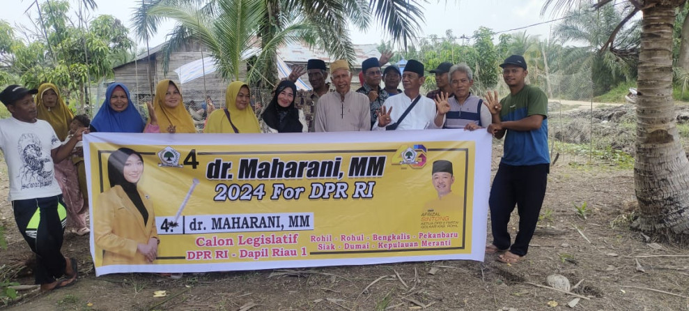 Tim Relawan Pemenangan Calon Anggota DPR RI Dr Maharani Juga Jalin Silaturahmi Dengan Masyarakat Sinaboi