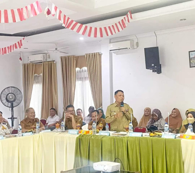 Dihadiri Anggota DPRD Kota Pekanbaru Irman Sasrianto,Camat Rumbai Barat Laksanakan Musyawarah Rencana Pembangunan (Musrenbang) Tingkat Kecamatan Tahun Anggara 2025