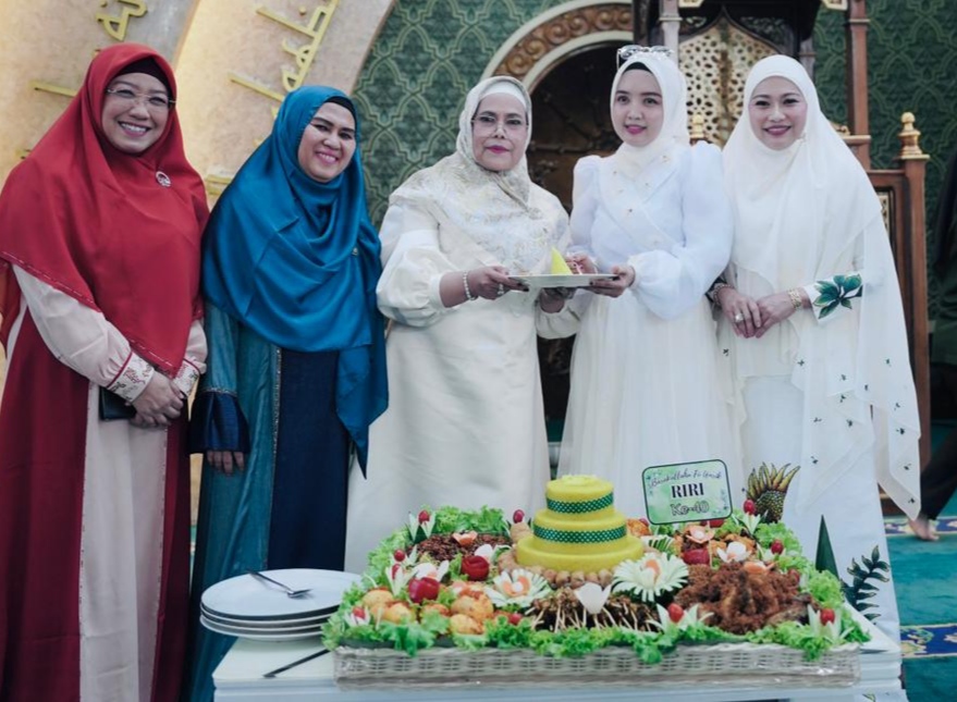 Di Usia 40, Riri Andrea Penuh Haru: Momen Repleksi dan Harapan Untuk Masa Depan