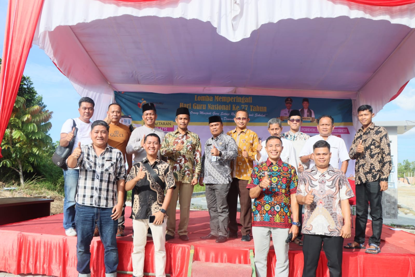 Sekretaris Dikpora Kampar Buka  Lomba Hari Guru Nasional di Pondok Indah Residence Desa Rimbo Panjang