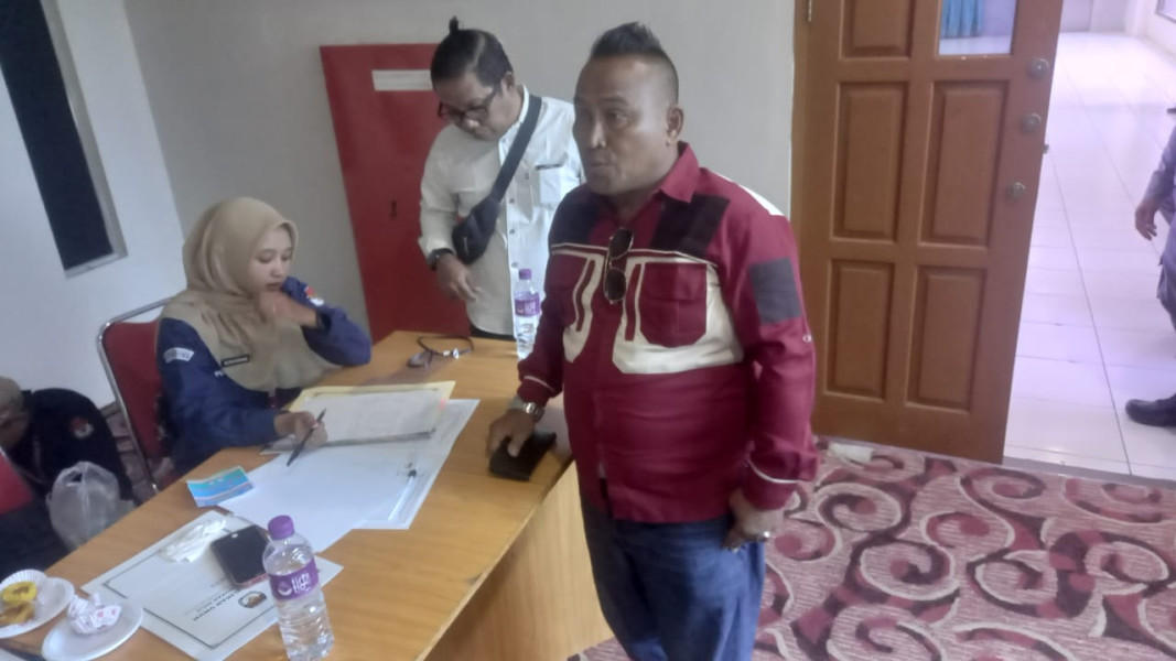 Ada Apa Dengan KPU Rohul,Batasi Awak Media Dalam Melakukan Peliputan Sidang Pleno Perhitungan Suara Ulang (PSU)