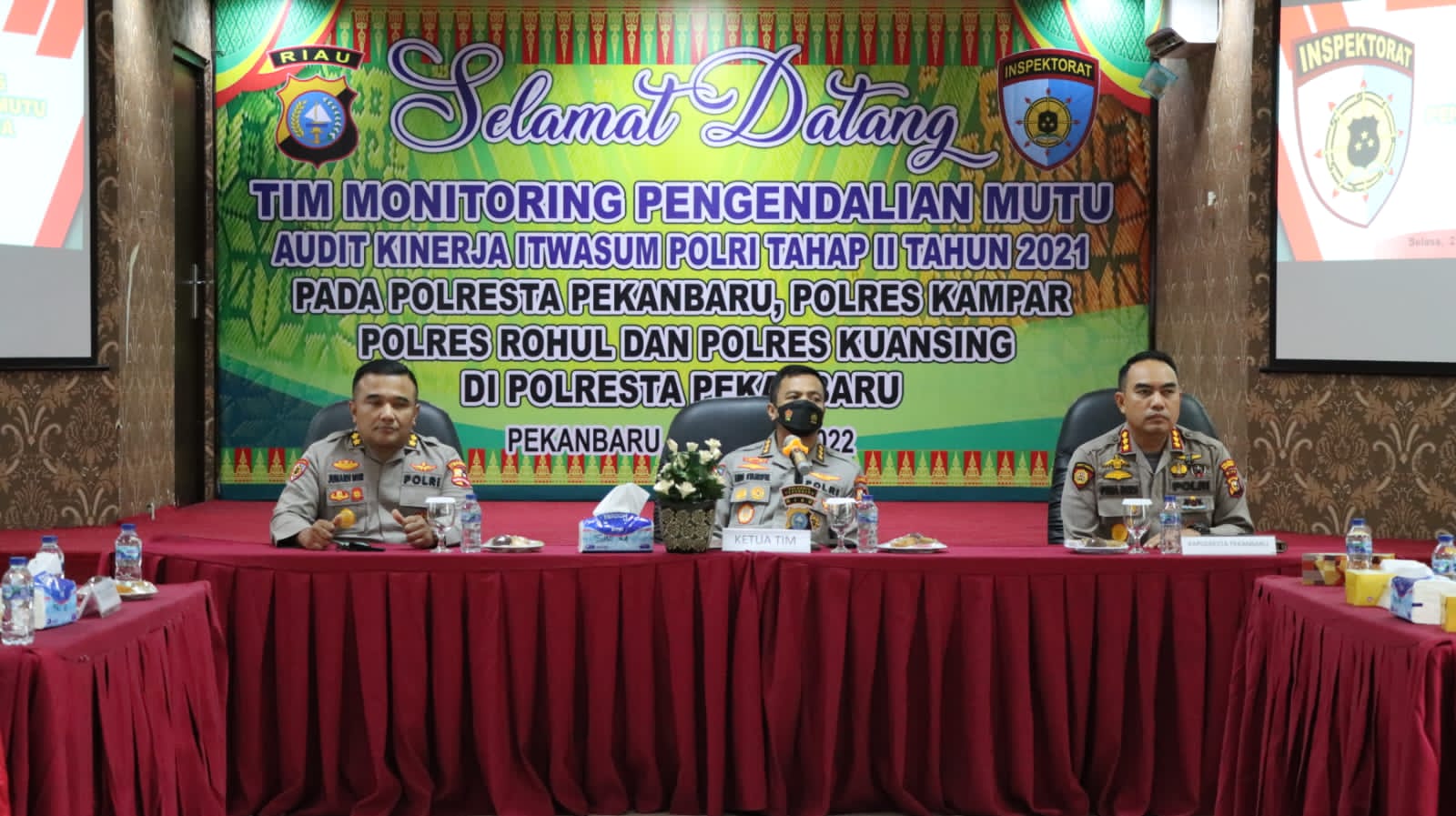 Tim Itwasum Mabes Polri Lakukan Monitoring Dan Pengendalian Mutu Audit Kinerja Tahap II TA. 2022 Ke Polresta Pekanbaru.