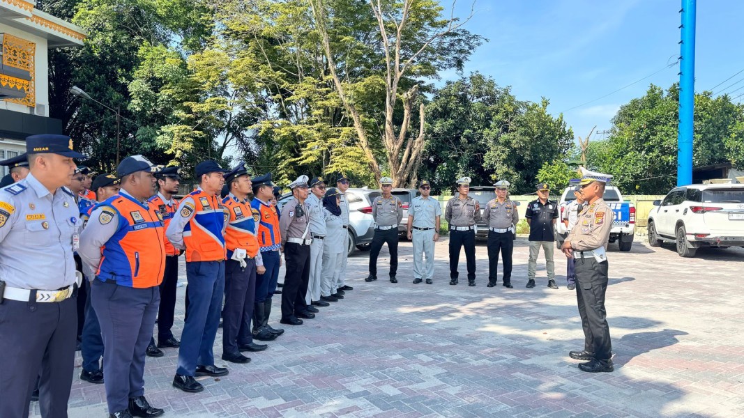 Bersama Instansi Terkait, Ditlantas Gelar Operasi Ketupat Penertiban Kendaraan Odol dan Travel Gelap