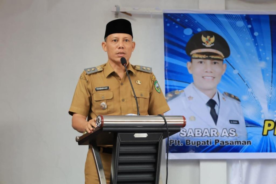 Bupati Pasaman Sabar AS Terima Penghargaan SatyaLancana Aditya Karya Mahatya Yodha