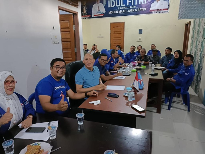 Ketua DPC Demokrat Pasaman Sabar AS Ajak Kader Menjadi Pelayan Umat